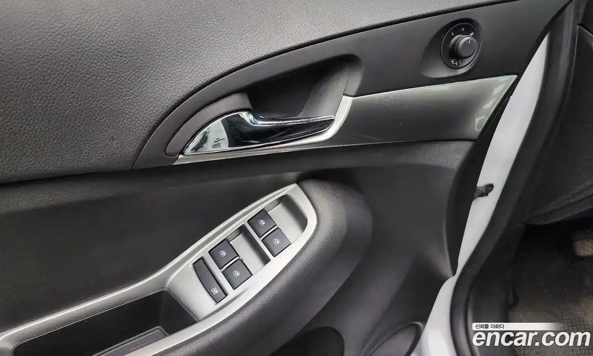 Chevrolet Orlando 2015 2.0 Автомат в Москве № 103711, фото 8