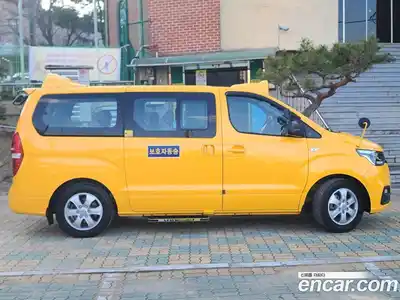 Hyundai Starex 2019 2.4 Автомат в Москве № 107906, миниатюра 7