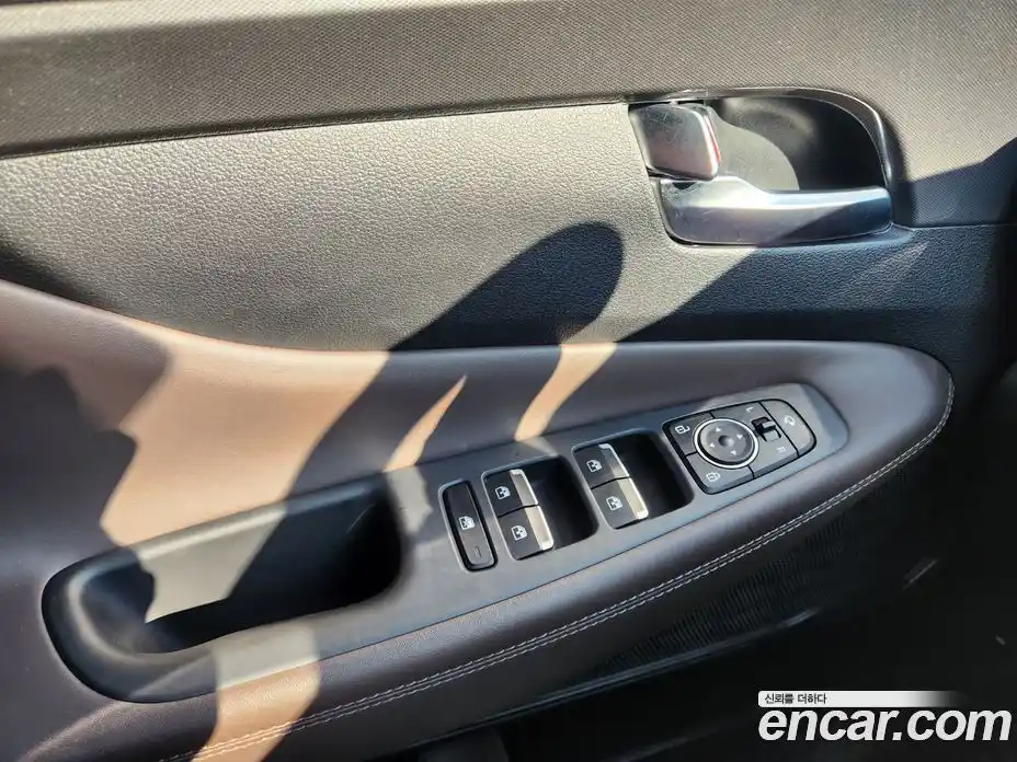 Hyundai Santa Fe 2021 2.5 Автомат в Москве № 108545, фото 15