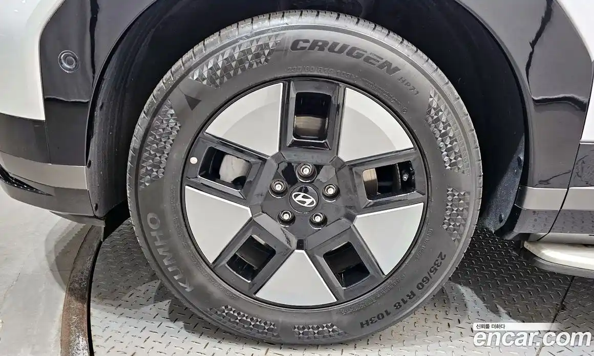 Hyundai Santa Fe 2024 1.6 Автомат в Москве № 109266, фото 17