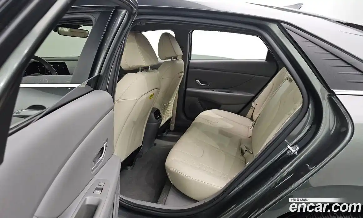 Hyundai Avante 2023 1.6 Автомат в Москве № 111685, фото 19