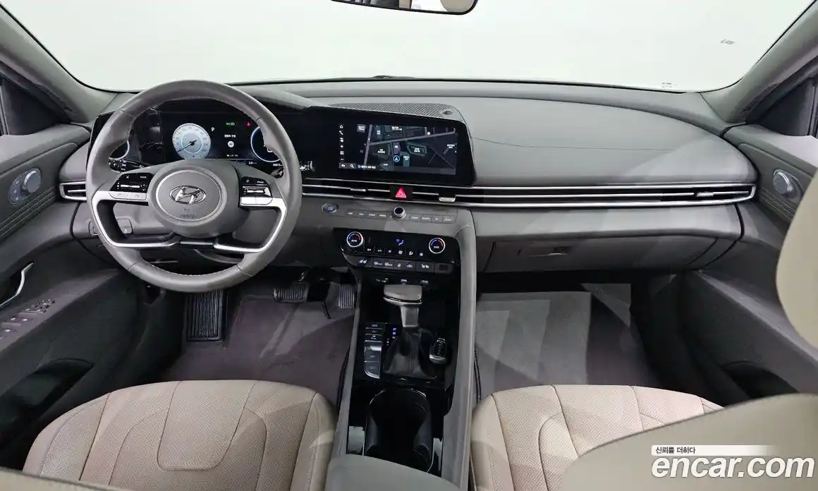 Hyundai Avante 2023 1.6 Автомат в Москве № 111685, фото 7