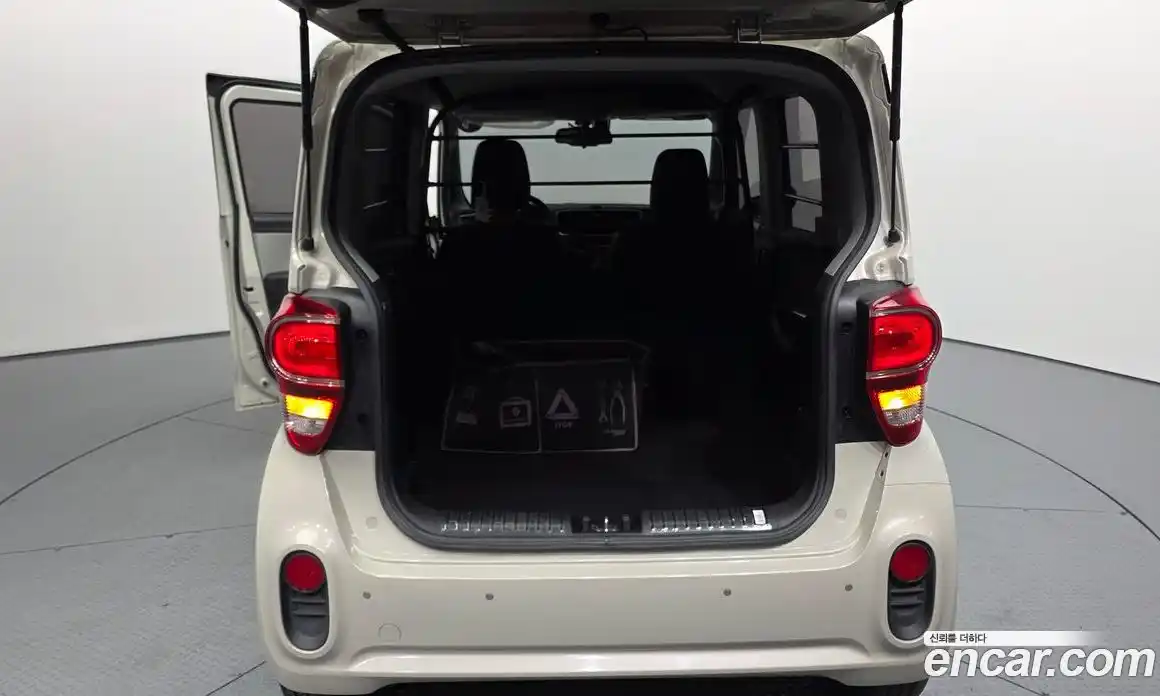 Kia Ray 2022 1.0 Автомат в Москве № 114057, фото 5