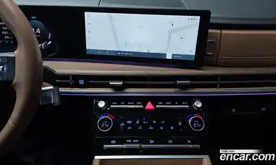 Hyundai Santa Fe 2024 1.6 Автомат в Москве № 116415, миниатюра 3