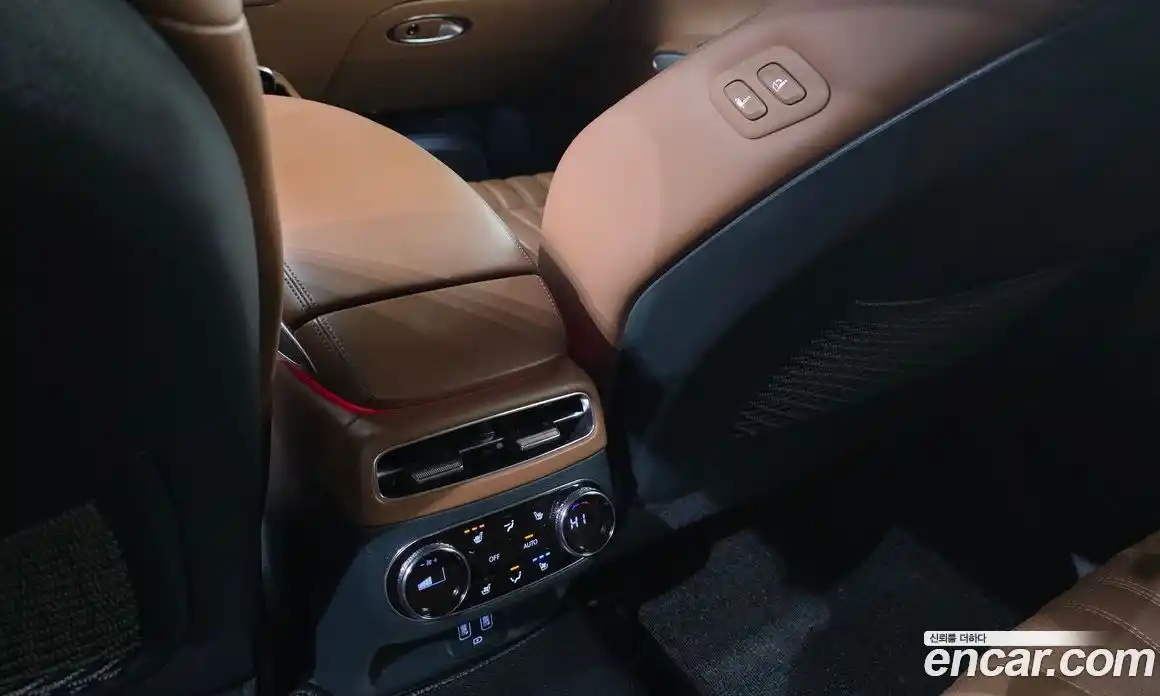 Genesis GV70 2021 2.5 Автомат в Москве № 118005, фото 11