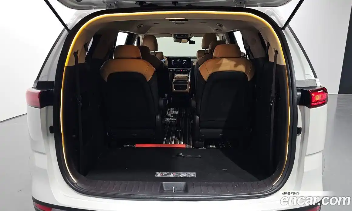 Kia Canival 2021 2.2 Автомат в Москве № 120959, фото 15