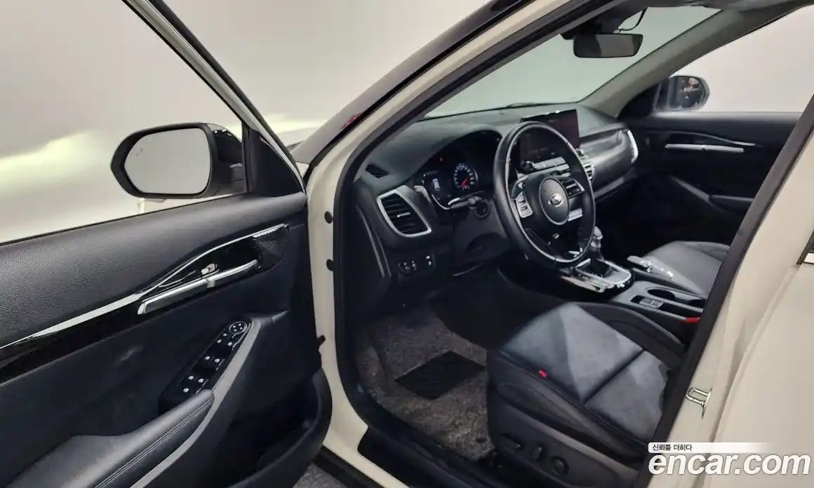 Kia Seltos 2022 1.6 Автомат в Москве № 121717, фото 15