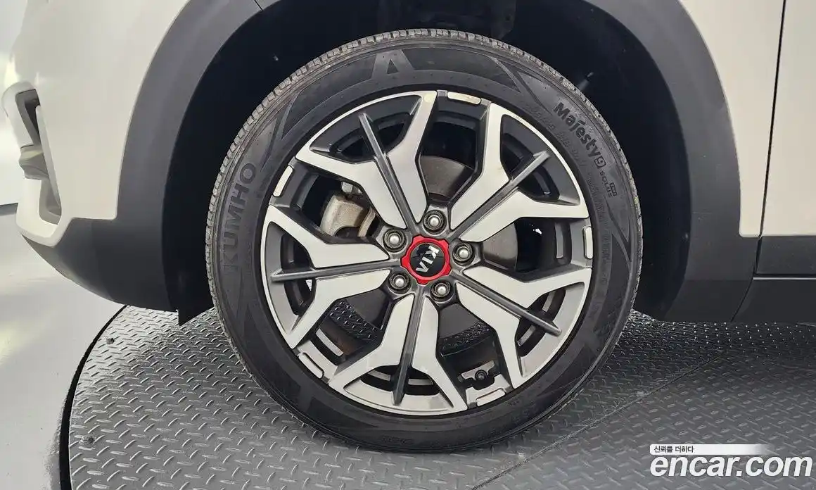 Kia Seltos 2022 1.6 Автомат в Москве № 121717, фото 19