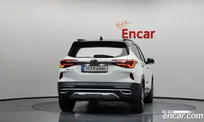 Kia Seltos 2022 1.6 Автомат в Москве № 121717, миниатюра 4