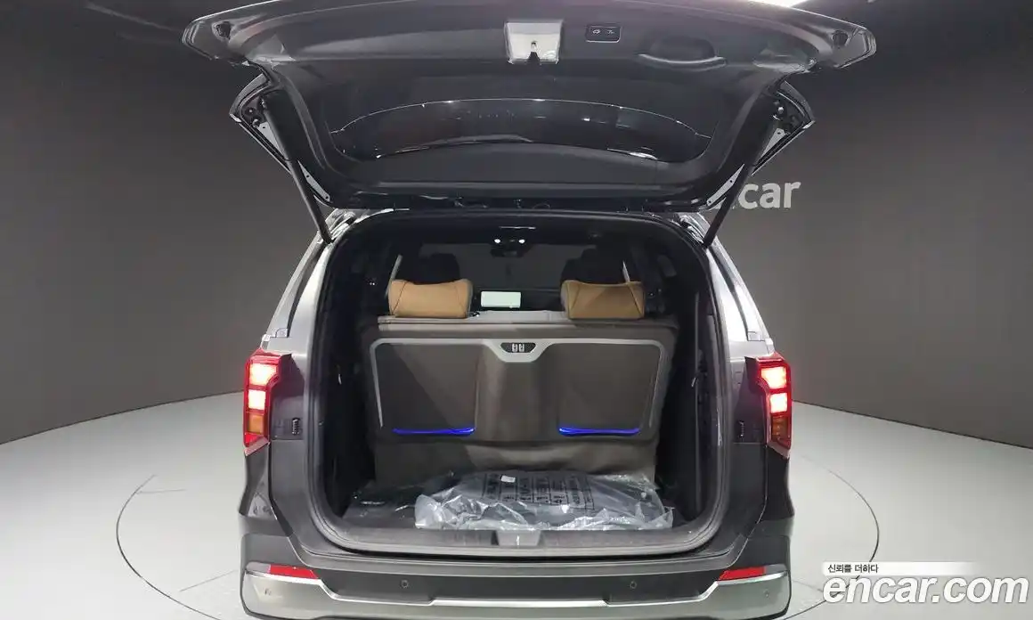 Kia Canival 2025 3.5 Автомат в Москве № 12274, фото 17