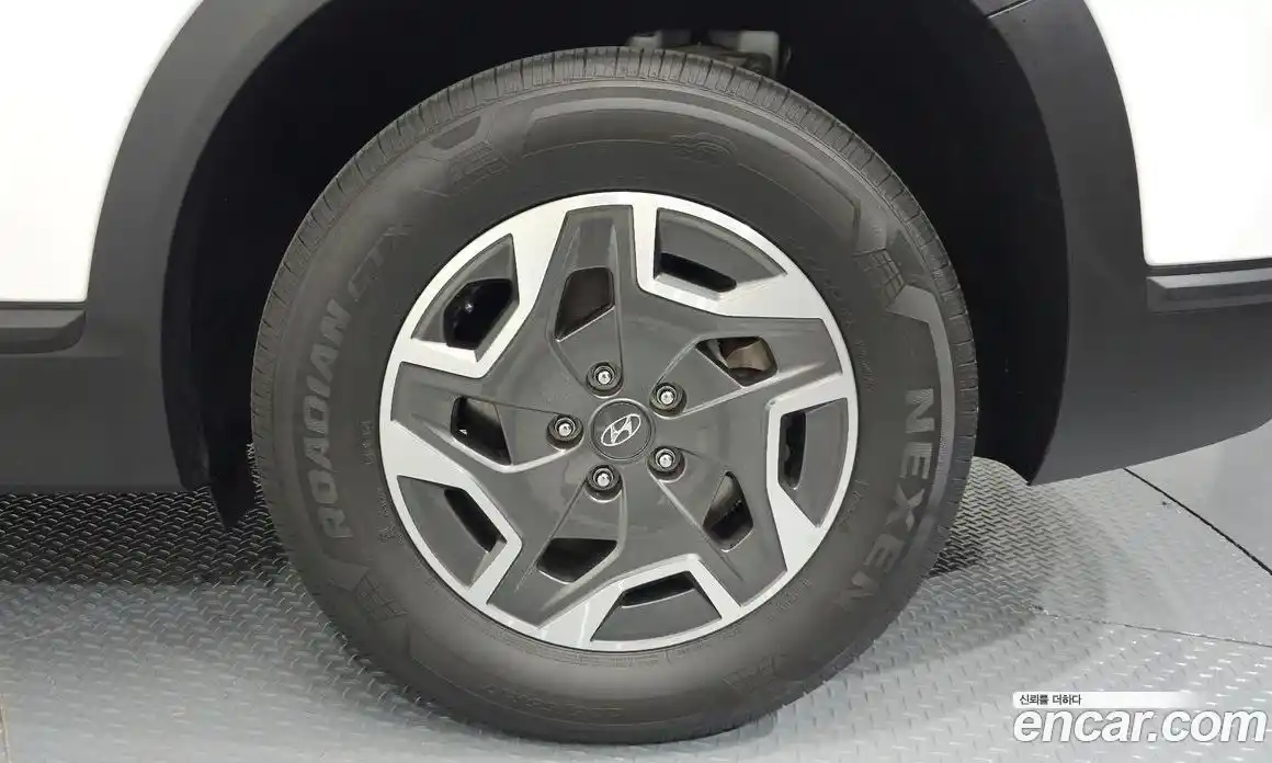 Hyundai Santa Fe 2023 1.6 Автомат в Москве № 125434, фото 5