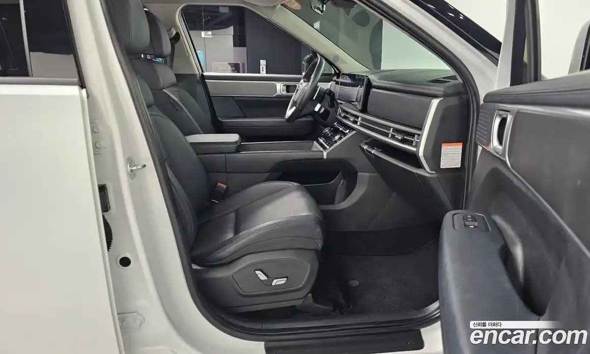 Hyundai Santa Fe 2024 1.6 Автомат в Москве № 125697, фото 13