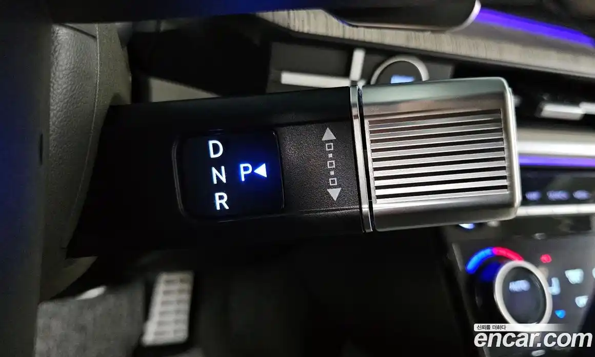 Hyundai Santa Fe 2024 1.6 Автомат в Москве № 125973, фото 11