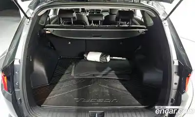 Hyundai Tucson 2023 1.6 Автомат в Москве № 126085, миниатюра 11