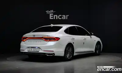Hyundai Grandeur 2018 2.4 Автомат в Москве № 127914, миниатюра 11
