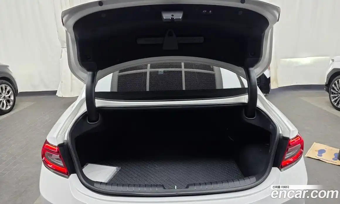 Hyundai Grandeur 2018 2.4 Автомат в Москве № 127914, фото 17