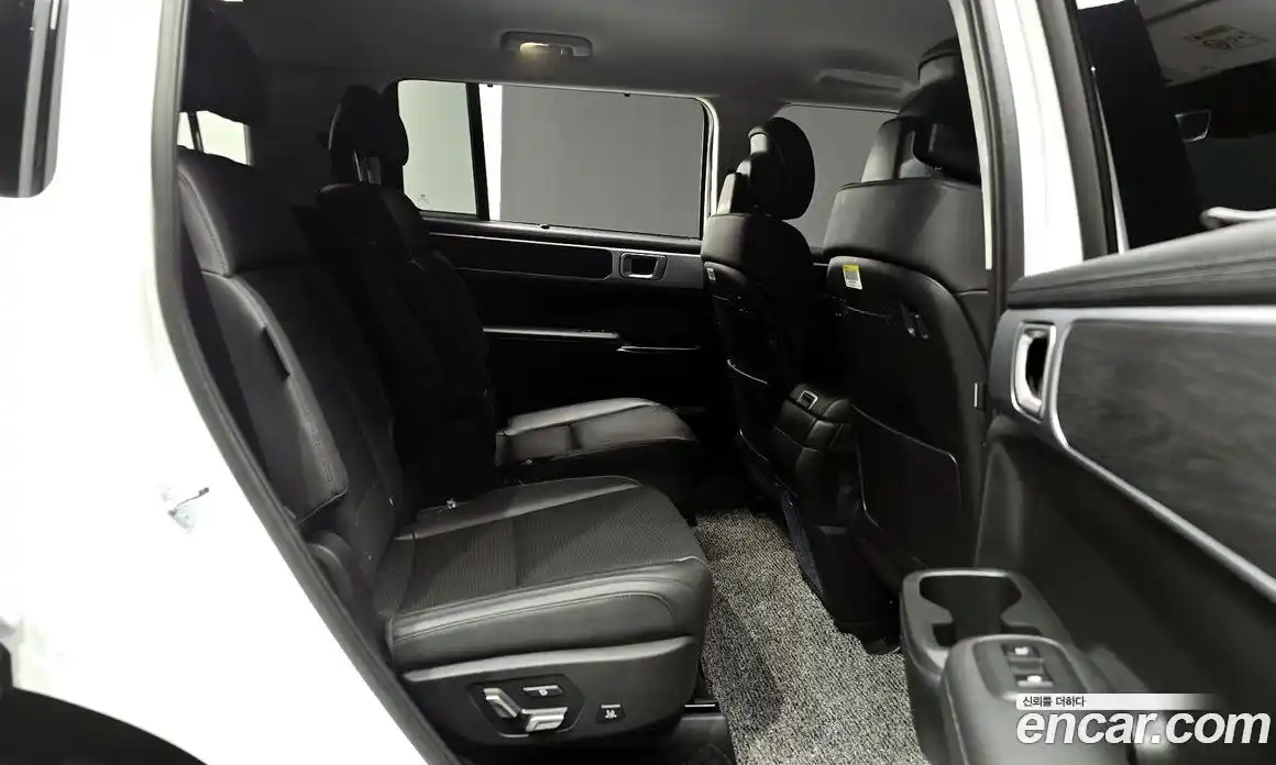 Hyundai Santa Fe 2025 1.6 Автомат в Москве № 130444, фото 16