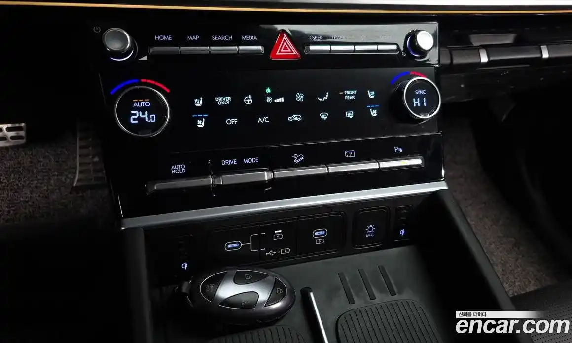 Hyundai Santa Fe 2025 1.6 Автомат в Москве № 130444, фото 7