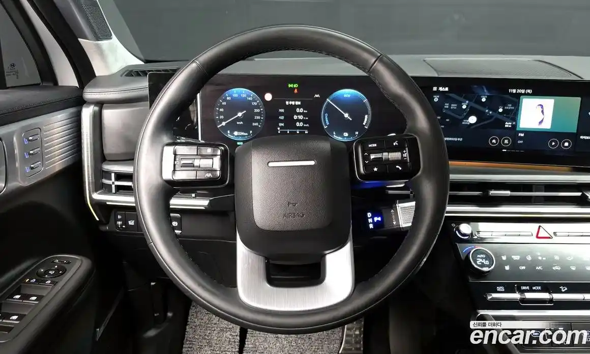 Hyundai Santa Fe 2025 1.6 Автомат в Москве № 130444, фото 9