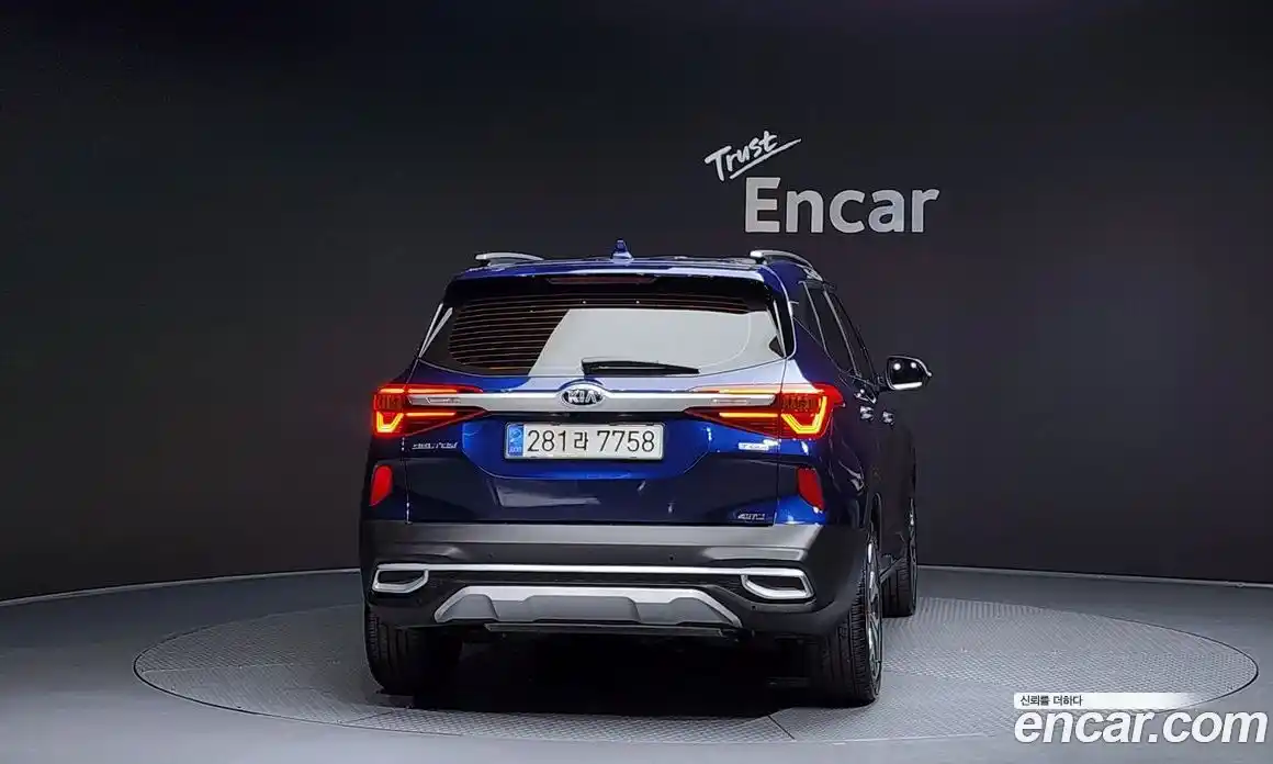 Kia Seltos 2022 1.6 Автомат в Москве № 130974, фото 15