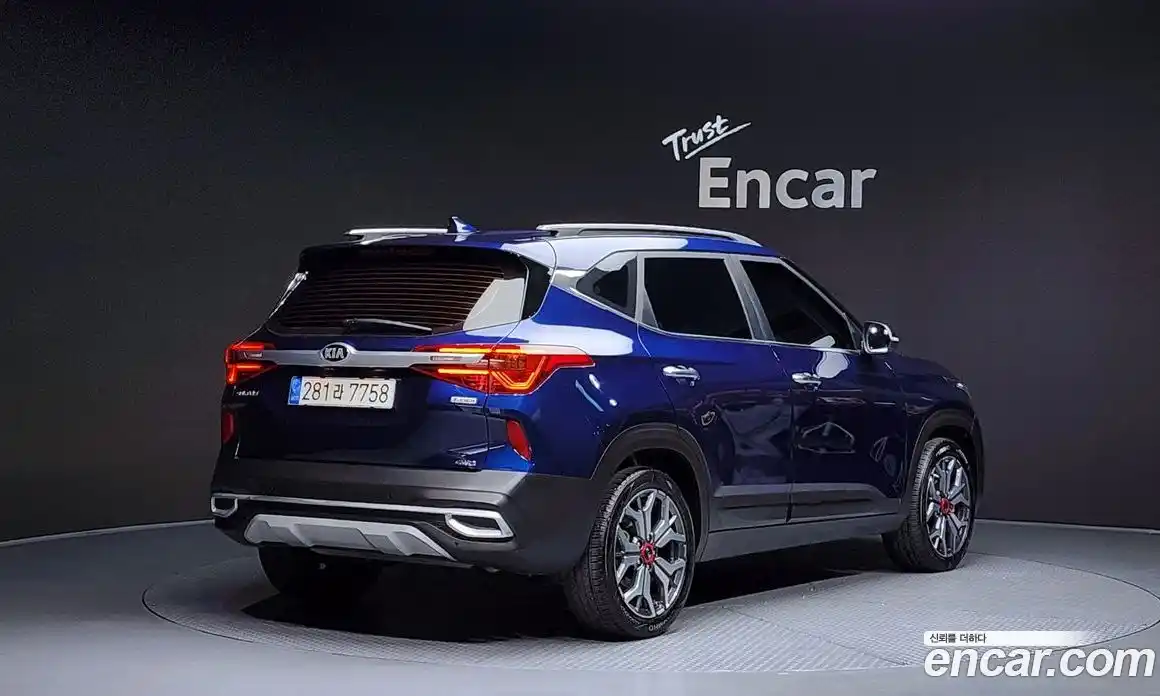 Kia Seltos 2022 1.6 Автомат в Москве № 130974, фото 6