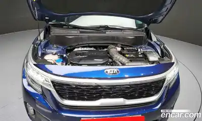 Kia Seltos 2022 1.6 Автомат в Москве № 130974, миниатюра 10