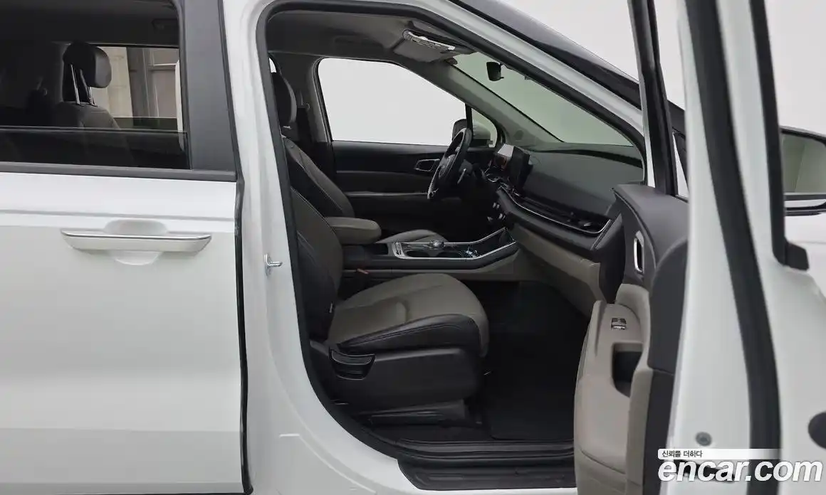 Kia Canival 2024 2.2 Автомат в Москве № 132029, фото 15