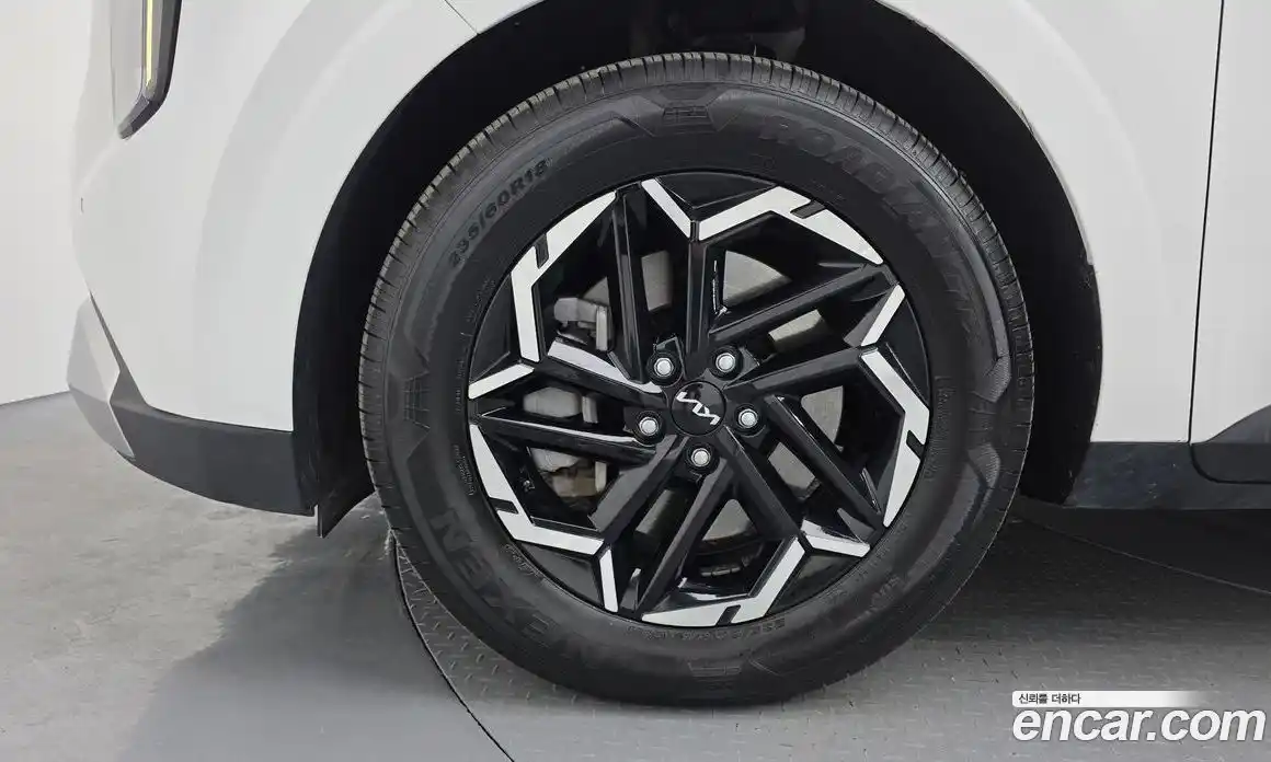 Kia Canival 2024 2.2 Автомат в Москве № 132029, фото 4