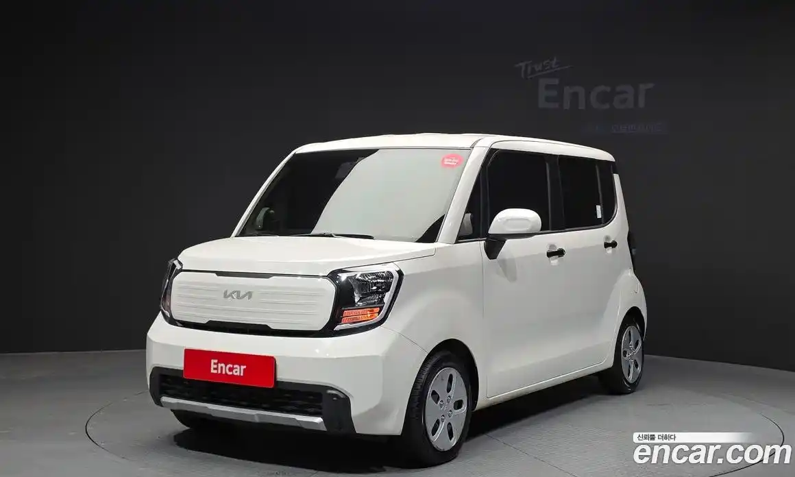 Kia Ray 2023 1.0 Автомат в Москве № 132777, фото 1