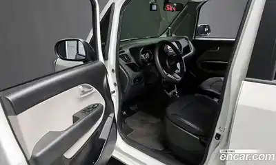 Kia Ray 2023 1.0 Автомат в Москве № 132777, миниатюра 10