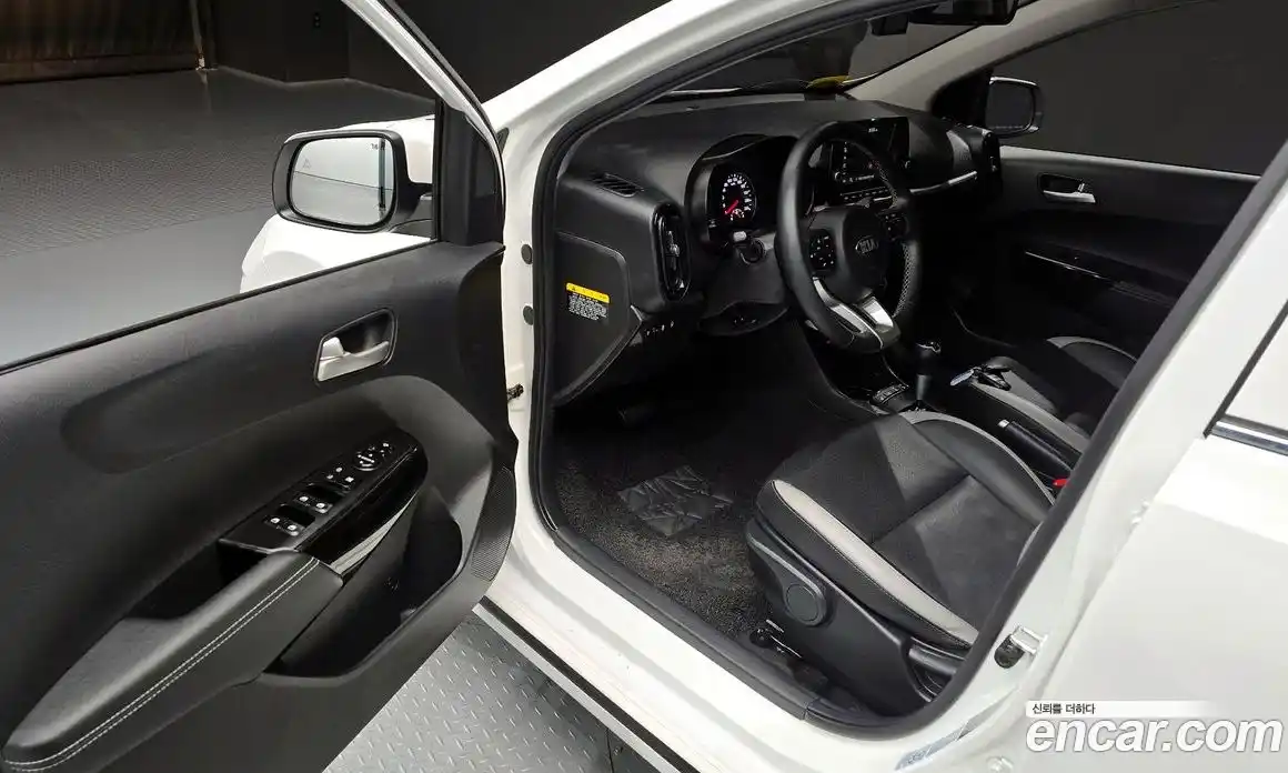 Kia Morning 2021 1.0 Автомат в Москве № 134067, фото 15