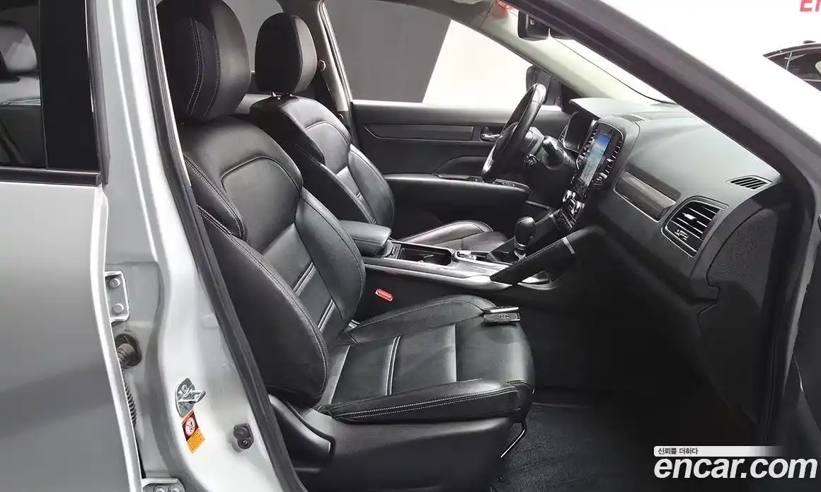 Renault QM6 2023 2.0 Автомат в Москве № 135284, фото 12