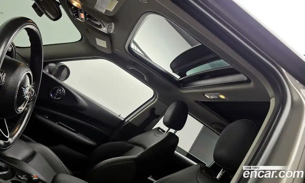 Mini Clubman 2019 1.5 Автомат в Москве № 137119, фото 20