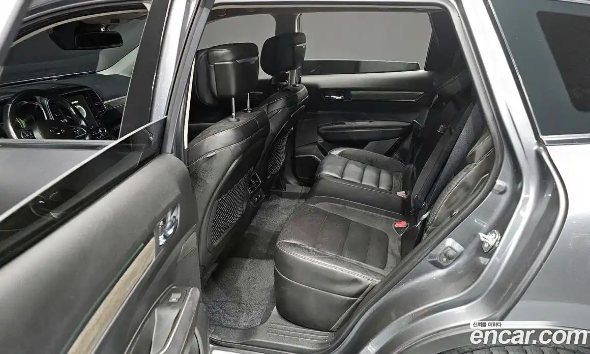 Renault QM6 2023 2.0 Автомат в Москве № 139019, фото 14