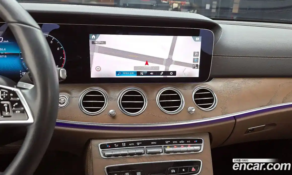 Mercedes-Benz E-Class 2021 2.0 Автомат в Москве № 139517, фото 11