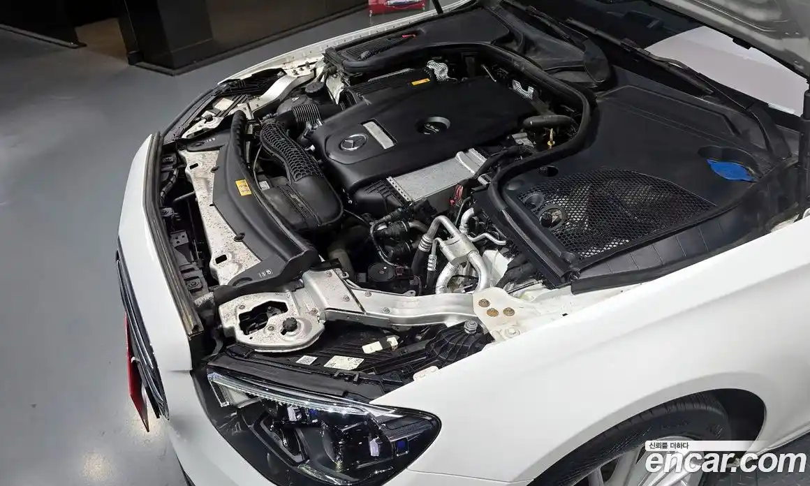 Mercedes-Benz E-Class 2021 2.0 Автомат в Москве № 139517, фото 18