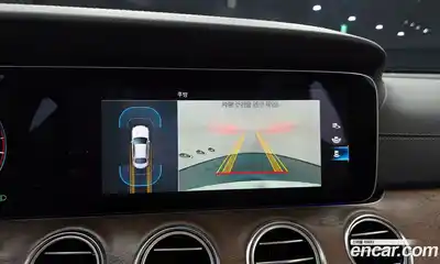 Mercedes-Benz E-Class 2021 2.0 Автомат в Москве № 139517, миниатюра 10