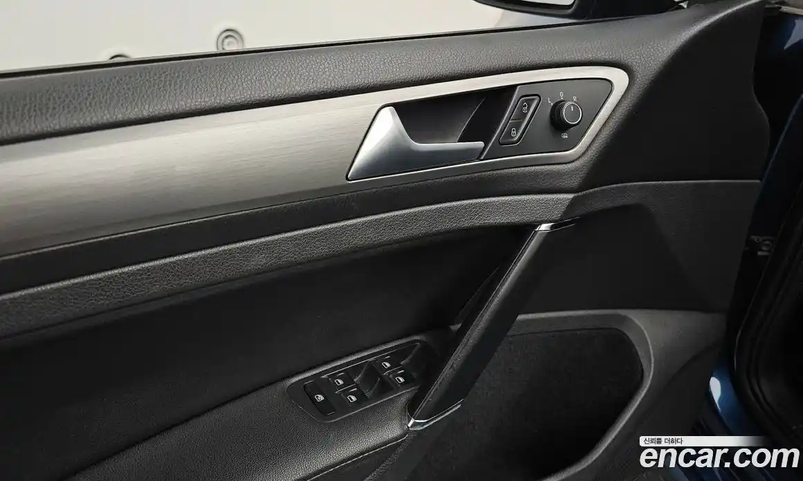 Volkswagen Golf 2015 1.8 Автомат в Москве № 139894, фото 17