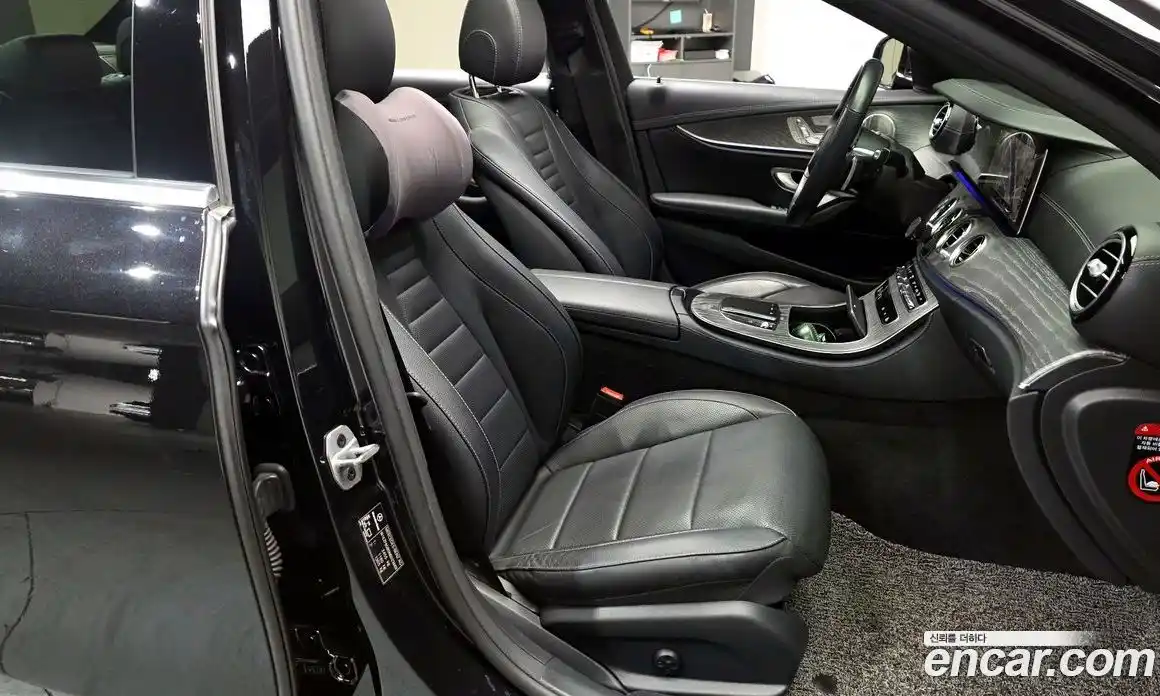 Mercedes-Benz E-Class 2022 2.0 Автомат в Москве № 139977, фото 17