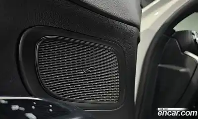 Mercedes-Benz C-Class 2023 2.0 Автомат в Москве № 141313, миниатюра 4