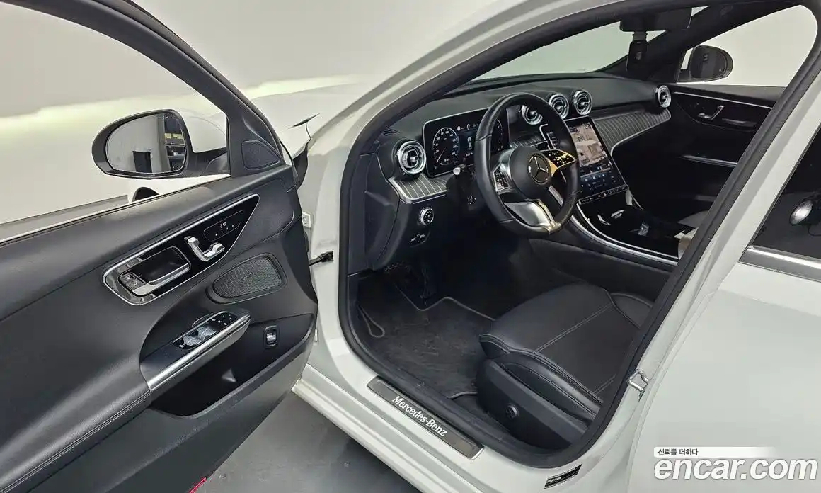 Mercedes-Benz C-Class 2023 2.0 Автомат в Москве № 141313, фото 9