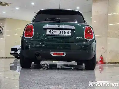Mini Cooper 2016 1.5 Автомат в Москве № 148876, миниатюра 5
