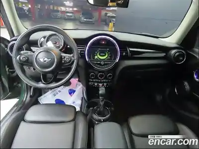 Mini Cooper 2016 1.5 Автомат в Москве № 148876, миниатюра 8