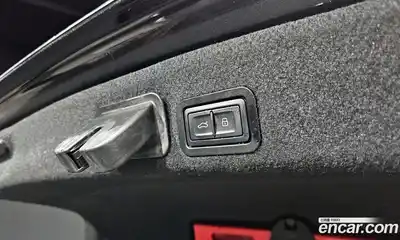 Audi A6 2016 2.0 Автомат в Москве № 149009, миниатюра 5