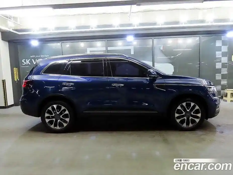 Renault QM6 2017 2.0 Автомат в Москве № 152894, фото 3