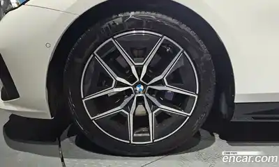 BMW 5-Series 2025 2.0 Автомат в Москве № 153516, миниатюра 2