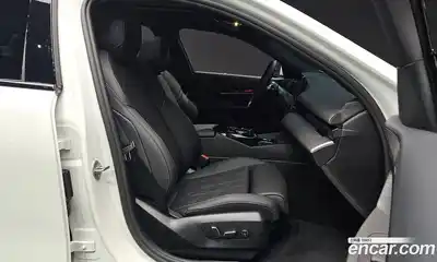 BMW 5-Series 2025 2.0 Автомат в Москве № 153516, миниатюра 6