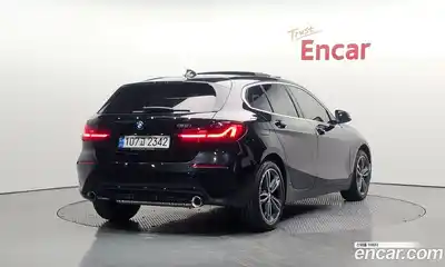 BMW 1-Series 2022 2.0 Автомат в Москве № 153967, миниатюра 2