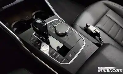 BMW 3-Series 2021 2.0 Автомат в Москве № 157926, миниатюра 5