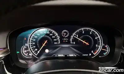 BMW 5-Series 2018 2.0 Автомат в Москве № 159395, миниатюра 2